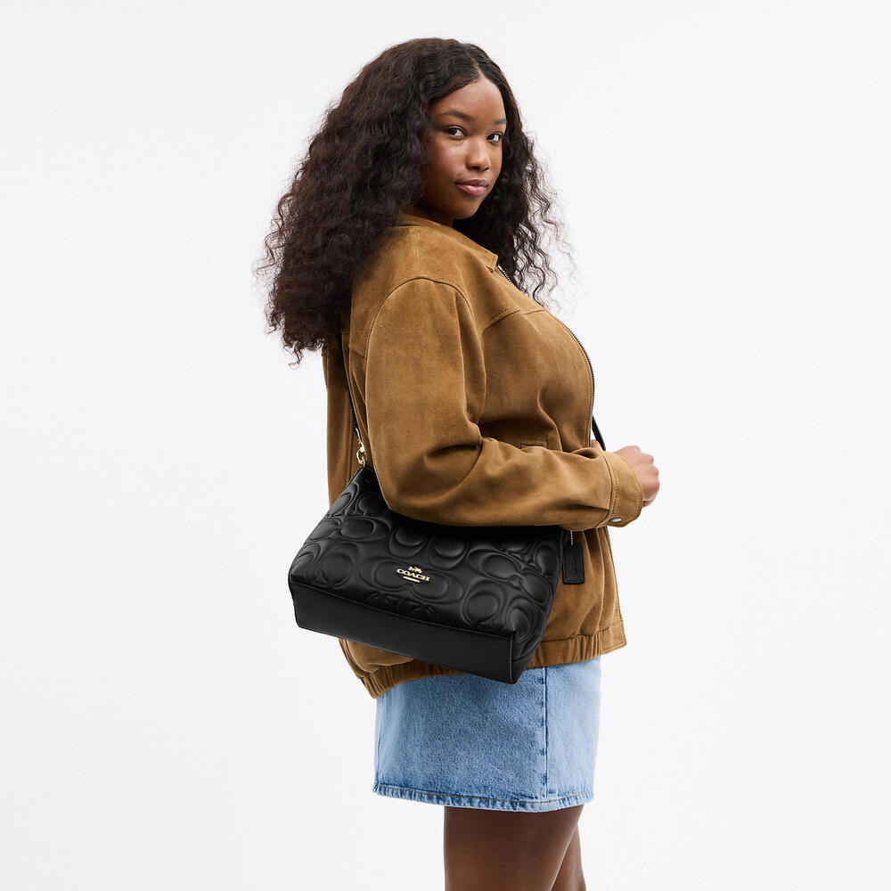 Laurel Shoulder Bag In Signature Leather